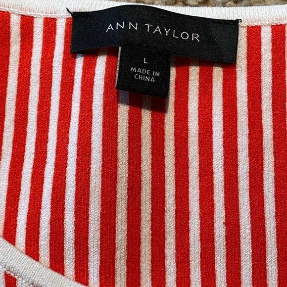 Ann Taylor red & white striped sweater with belt L - Picture 3 of 8